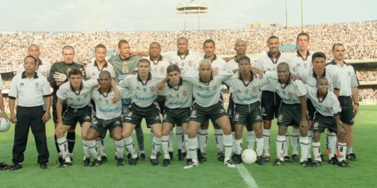 Elenco Do Corinthians 1999 - Elencos