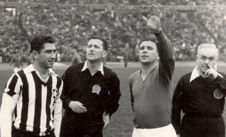 Ferenc Puskás com Nilton Santos, do Botafogo