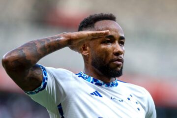 Cruzeiro vence o Vitória pelo Brasileirão