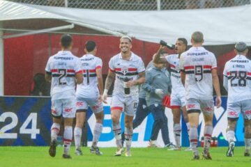 São Paulo vence o Vitória pelo Brasileirão