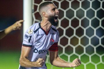 Vitória vence o Internacional pelo Brasileirão