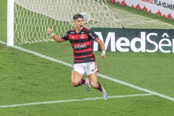 Flamengo vence o Bragantino pelo Brasileirão