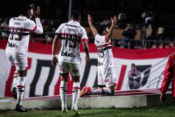 São Paulo vence o Vitória pelo Brasileirão