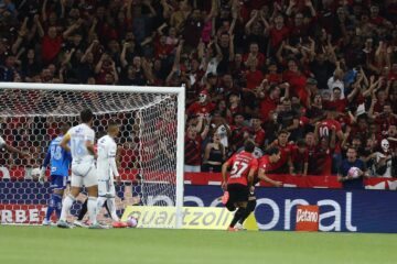 Athletico-PR vence o Cruzeiro pelo Brasileirão