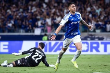 Cruzeiro vence o Bahia pelo Brasileirão