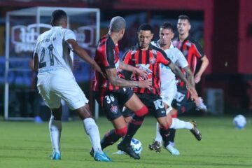 Vitória e Grêmio empatam pelo Brasileirão