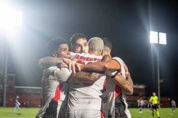 Vitória vence o Fortaleza pelo Brasileirão