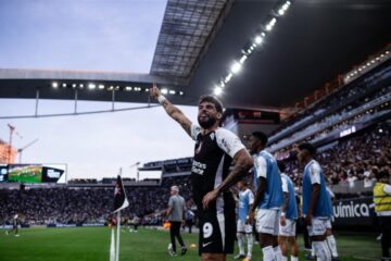 Corinthians vence o Santos pelo Brasileirão