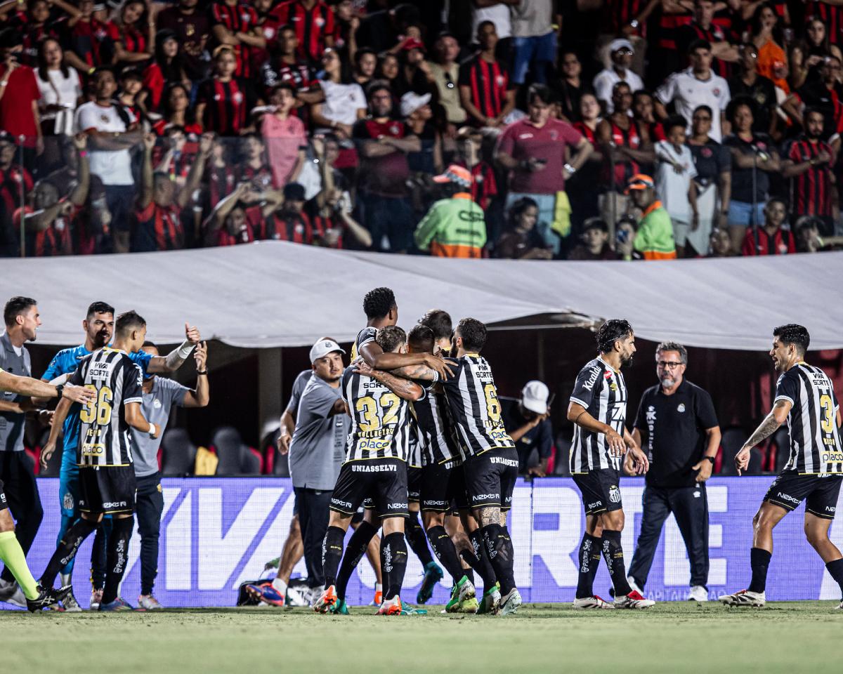 Santos vence o Vitória pelo Brasileirão