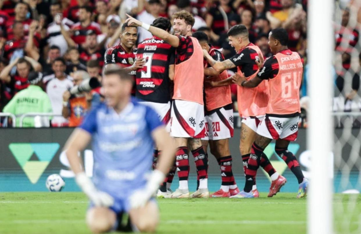 Flamengo goleia o Fortaleza pelo Brasileirão