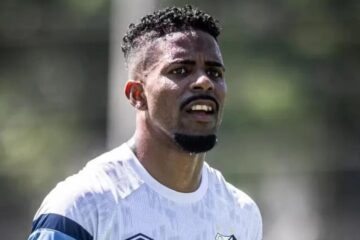 Hayner, lateral-direito do Santos
