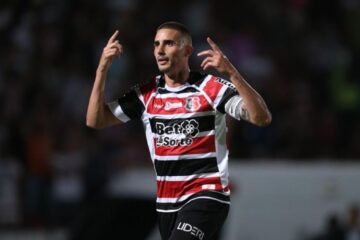 Thiago Galhardo, atacante do Santa Cruz