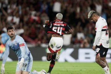 Flamengo vence o São Paulo pelo Brasileirão