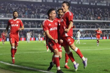 Internacional vence o Santos pelo Brasileirão
