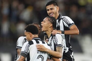 Botafogo goleia o Red Bull Bragantino pelo Brasileirão