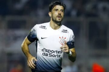 Héctor Hernández, atacante do Corinthians