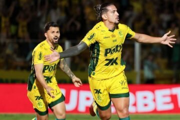 Mirassol goleia o Bahia pelo Brasileirão