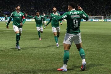 Palmeiras goleia o Internacional pelo Brasileirão