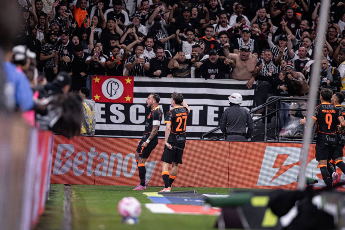 Corinthians vence o Atlético-MG pelo Brasileirão
