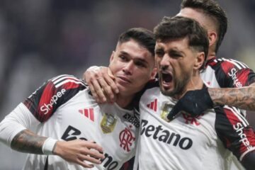 Flamengo vence o Corinthians pelo Brasileirão