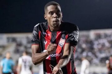 Iury Castilho, atacante do Vitória