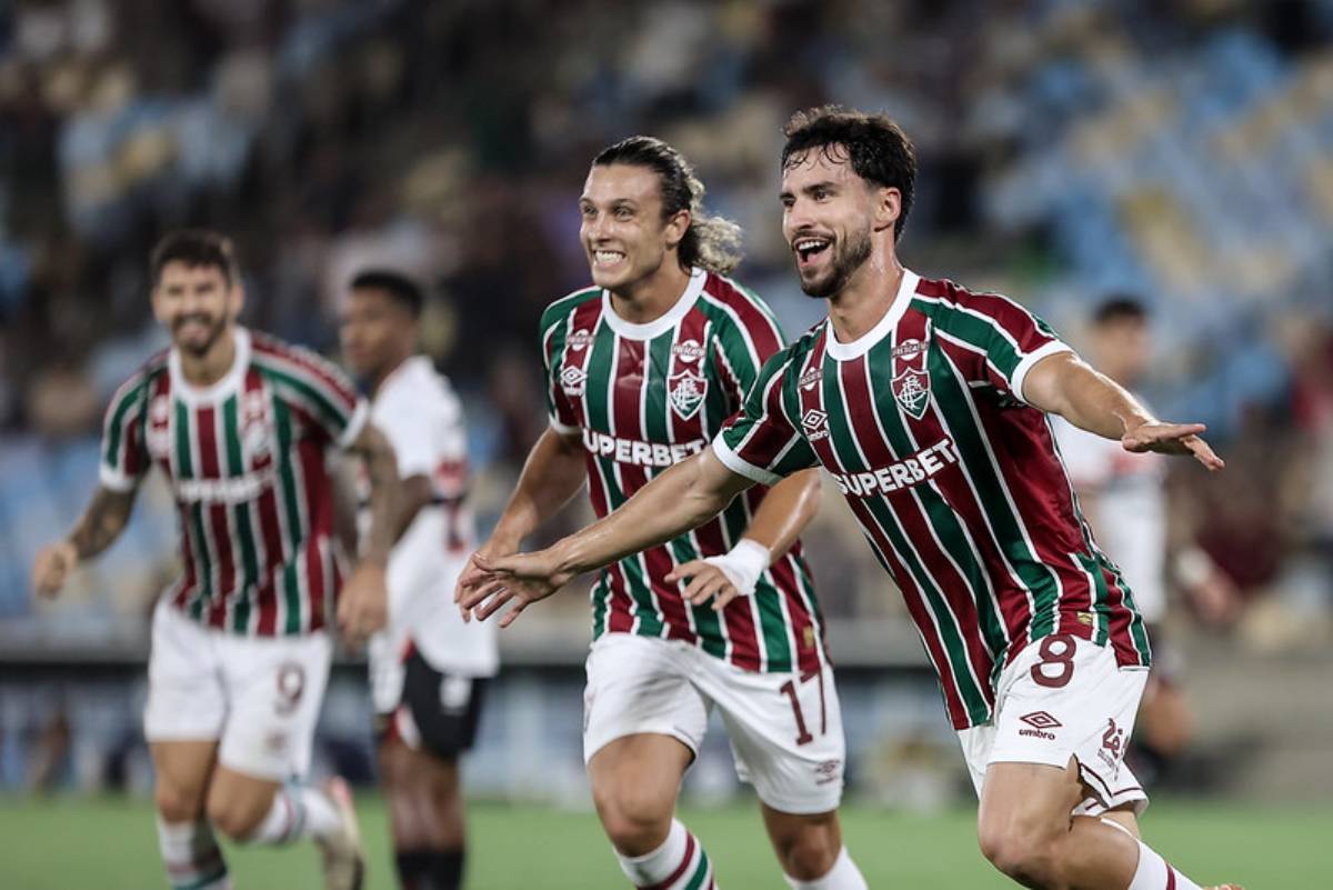 Fluminense goleia o São Paulo pelo Brasileirão