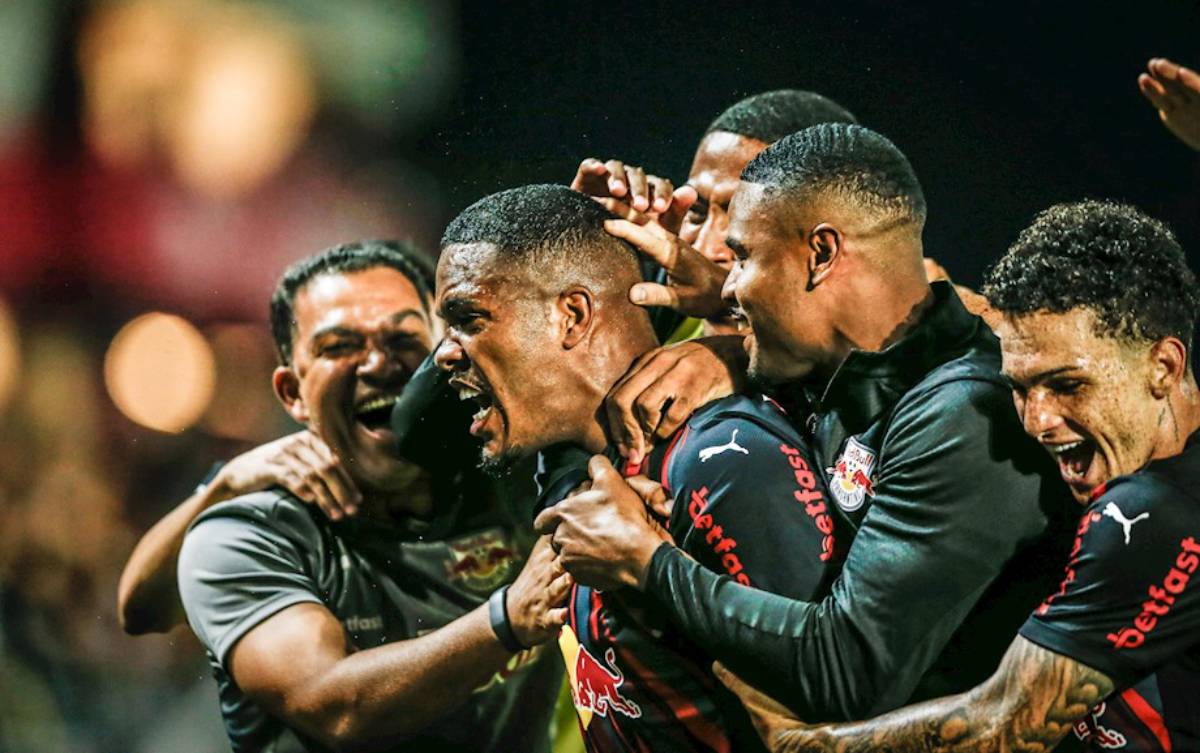 Red Bull Bragantino vence o Atlético-MG pelo Brasileirão