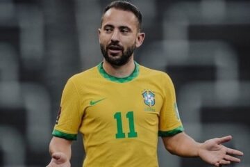 Everton Ribeiro, meio-campista da Seleção Brasileira