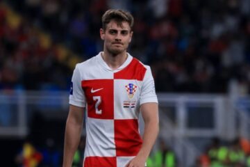 Josip Stanišić é u lateral-direito da Seleção da Croácia
