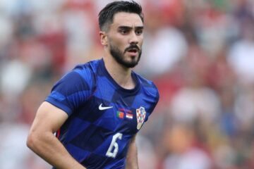 Josip Sutalo, zagueiro da Seleção da Croácia