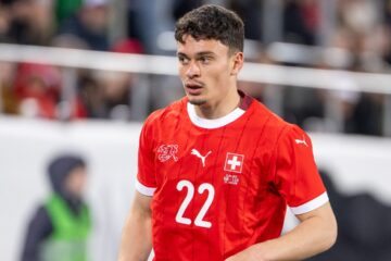 Fabian Rieder, meio-campista da Seleção da Suíça