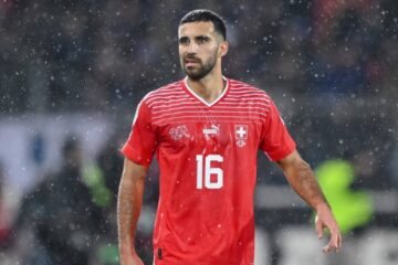 Eray Cömert, zagueiro da Seleção da Suíça