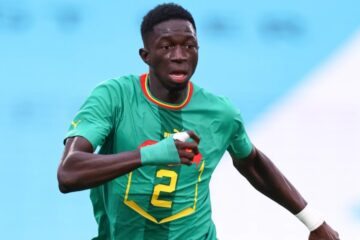 Formose Mendy, zagueiro da Seleção de Senegal