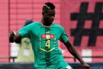 Pape Abou Cissé, zagueiro da Seleção de Senegal
