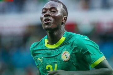 Pape Gueye, volante da Seleção de Senegal